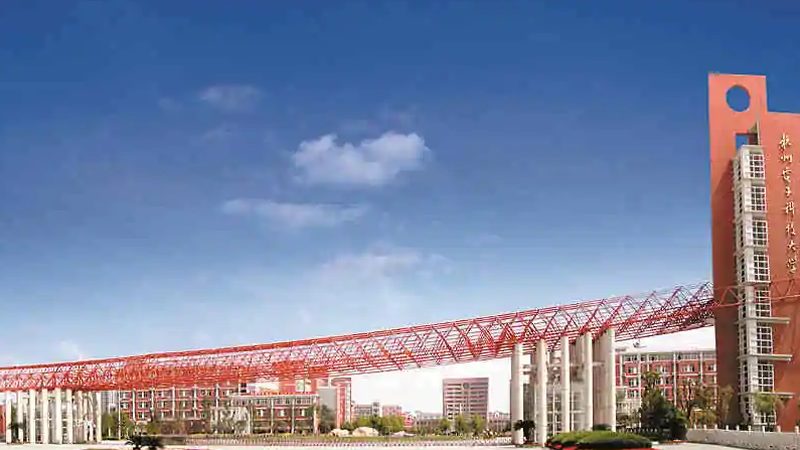 西门子PLC控制继电器型号解析：关键参数与选型逻辑**